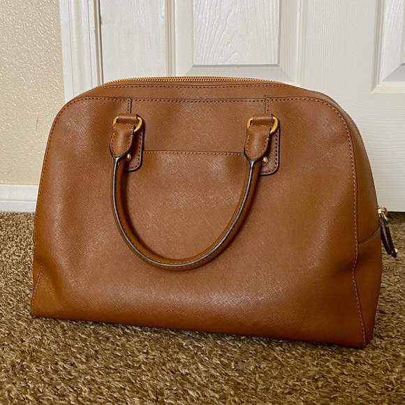SOLD Micheal Kors Brown Dome Leather Bag - Picture 5 of 7